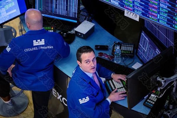 2024年10月22日:由于担心美国经济放缓 投资者正涌入股市的这个防御性角落